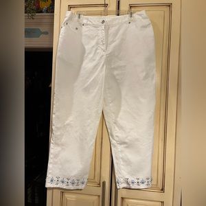EUC - Ruby Road white denim jeans size 12